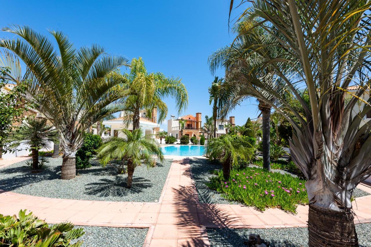 Villa Alexandra By Ezoria Villas Айя-Напа Экстерьер фото